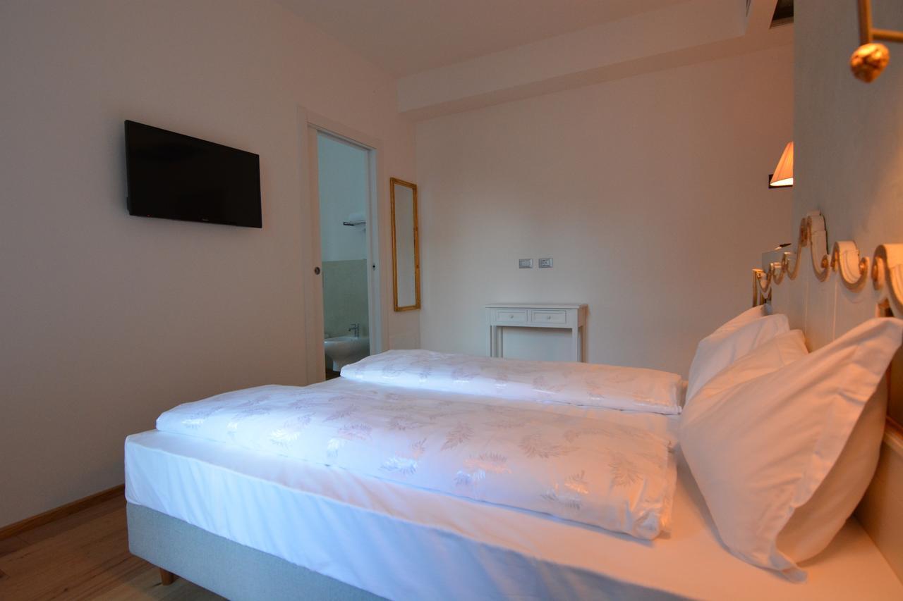 Torrione Trento Hotel Exterior foto